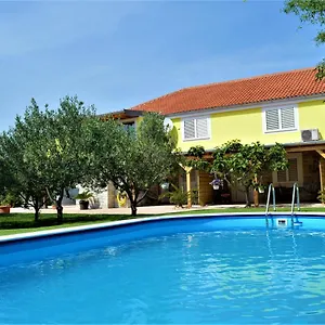  Appartement Luka Biograd - Kroatië